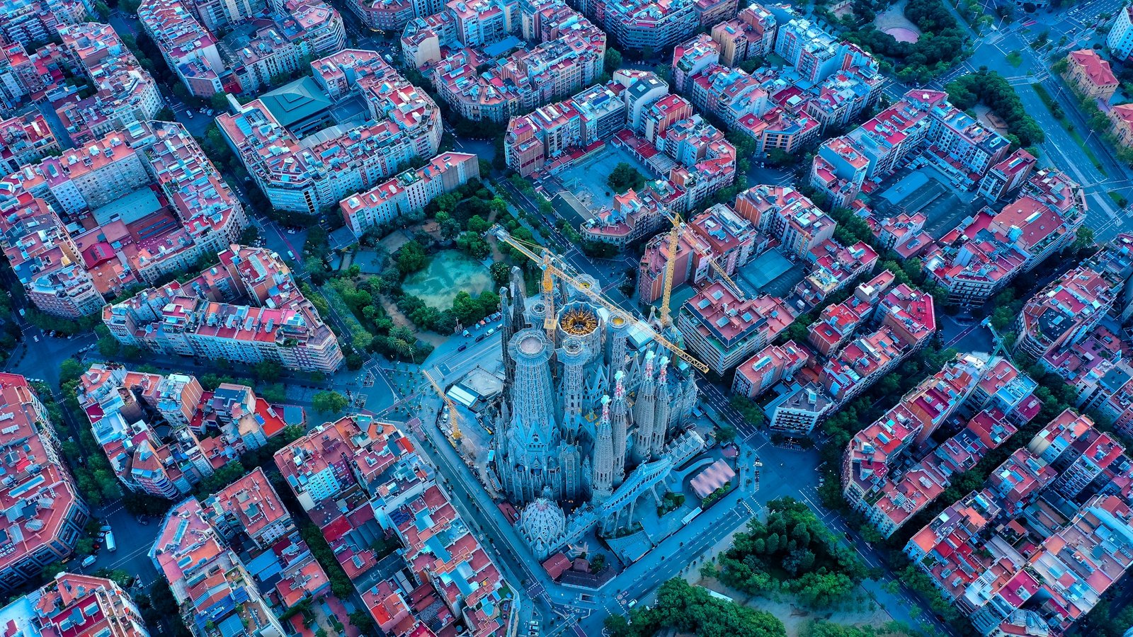 Moving to Spain from US: Ultimate 2026 Guide